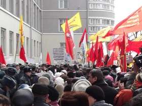 Шествие пенсионеров в Новосибирске; ФОТО с сайта manifest56.livejournal.com