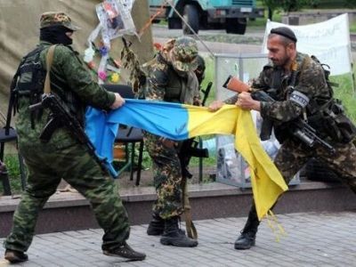 Сепаратисты в Донецке. Фото: haaretz.com