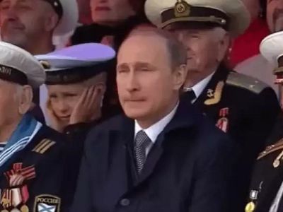 Путин на параде в День ВМФ в Балтийске, 26.7.15. Источник - http://neskuchno-news.com/