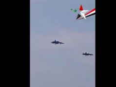 Новейшие истребители Су-57 в Сирии. Фото: twitter.com/WaelAlHussaini