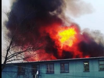 Пожар в ангаре в Балашихе. Фото: riamobalashiha.ru