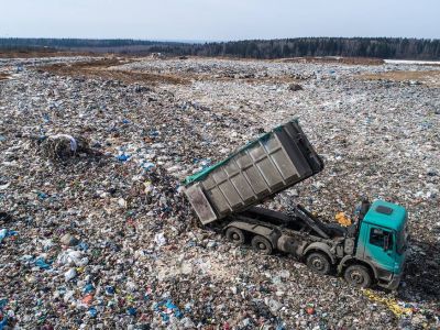 Полигон твердых бытовых отходов "Ядрово" в Подмосковье. Фото: Сергей Бобылев/ТАСС