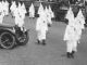 США 1920-х, парад ку-клукс-клана. Фото: pikabu.ru