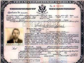 Анкета для получения гражданства США. Фото с сайта Lenta.ru (С)