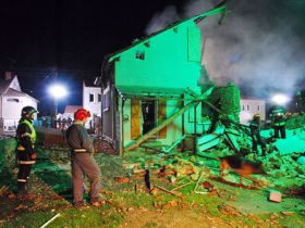 Дом после взрыва бытового газа. Фото: metro-russia.com